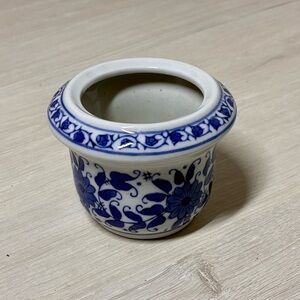 Blue White Chinoiserie Floral Ceramic Planter Cachepot Porcelain Decor